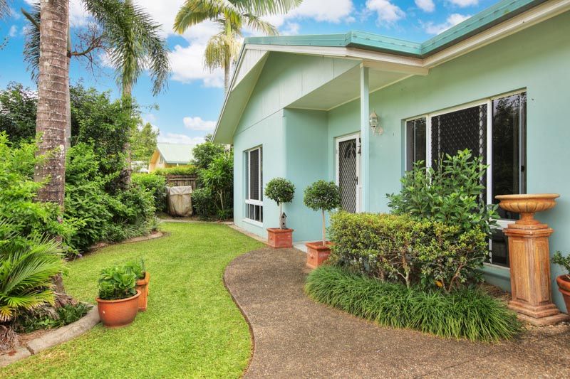 4 Canecutter Road, EDMONTON QLD 4869