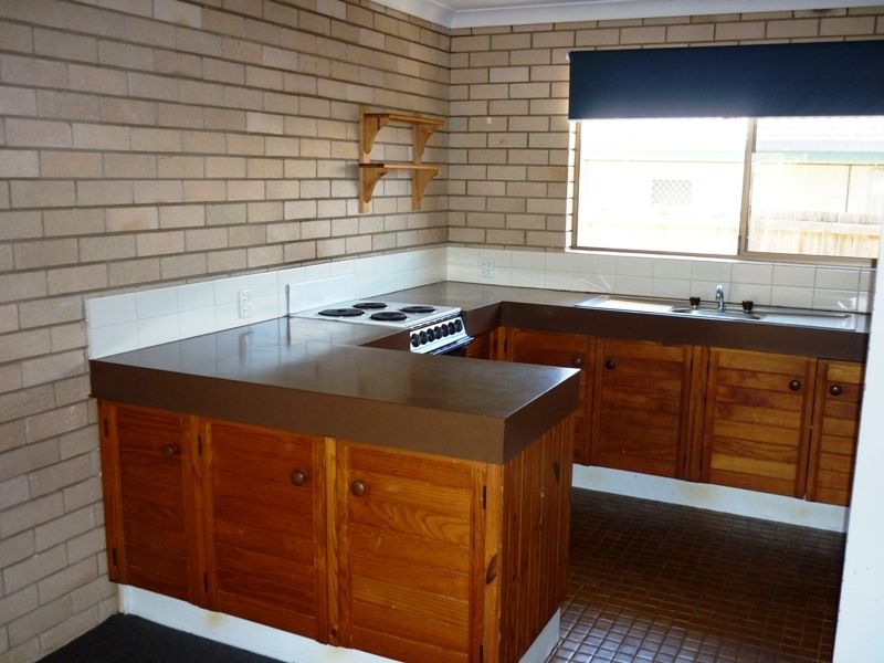 2/64 Broadsea Avenue, MAROOCHYDORE, QLD 4558