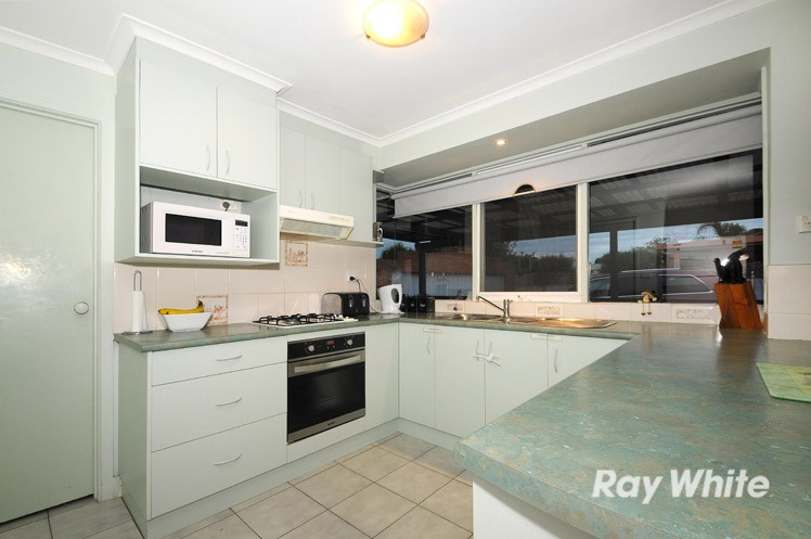 11 South Anderson Court, CRANBOURNE NORTH, VIC 3977