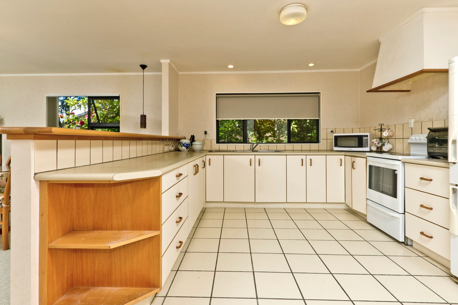 28 Glenvar Road, TORBAY, North Shore City