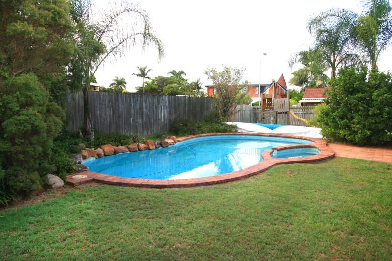 30 Briarwood, CARINDALE, QLD 4152