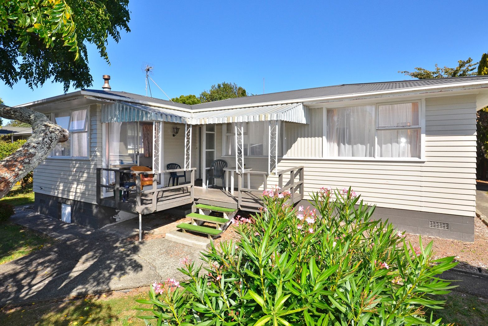 1 Hywell Place, MANUREWA, Manukau City