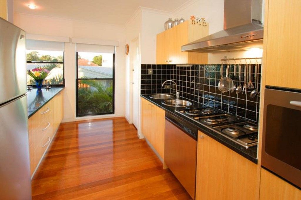 64 Bonneville Street, HOLLAND PARK WEST, QLD 4121