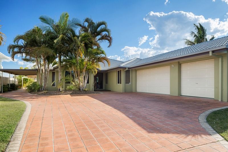 15 Pamphlet Place, PELICAN WATERS, QLD 4551
