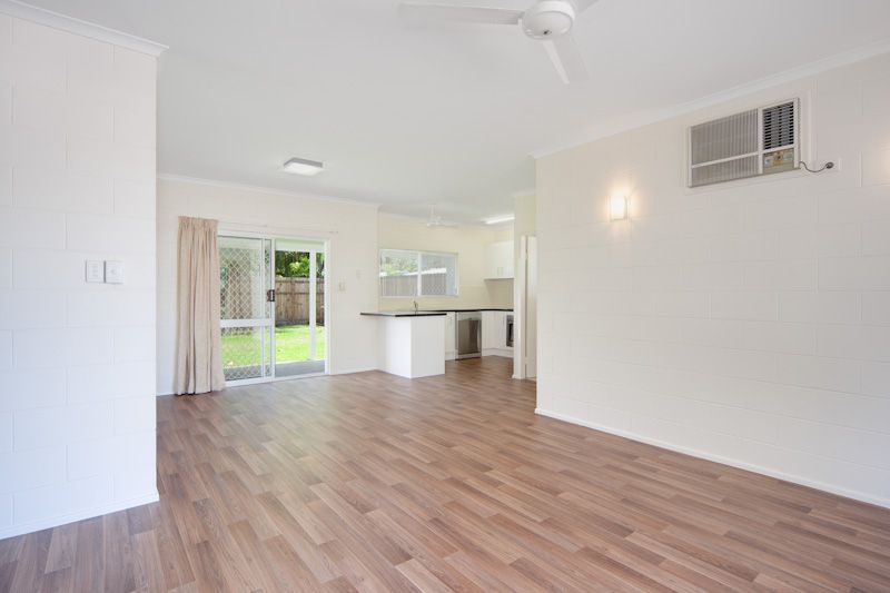2/2 Bulolo Close, TRINITY BEACH, QLD 4879