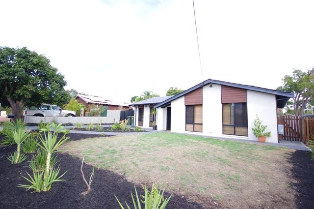 2 Warwick Place, GIRRAWHEEN, WA 6064