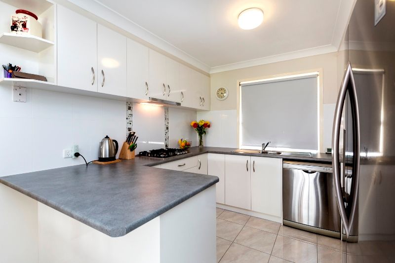 10 John Staines Crescent, NORTH IPSWICH, QLD 4305