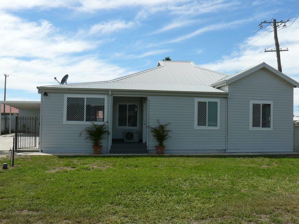 50 Dover Street, MOREE NSW 2400