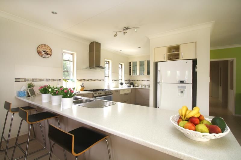 47 Lauradale Crescent, ORMEAU, QLD 4208