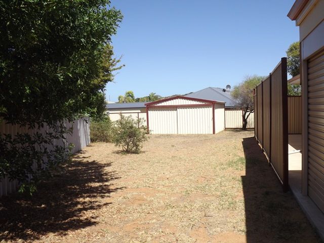 13 Thurkle Sqaure, DONGARA, WA 6525