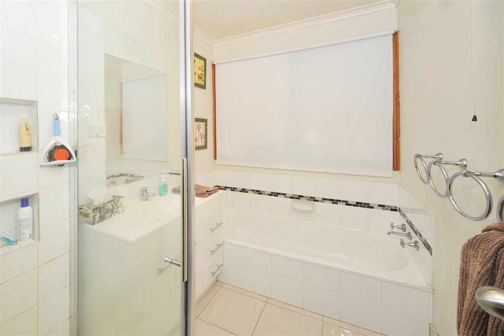 28 Aspinall Street, GOLDEN SQUARE, VIC 3555