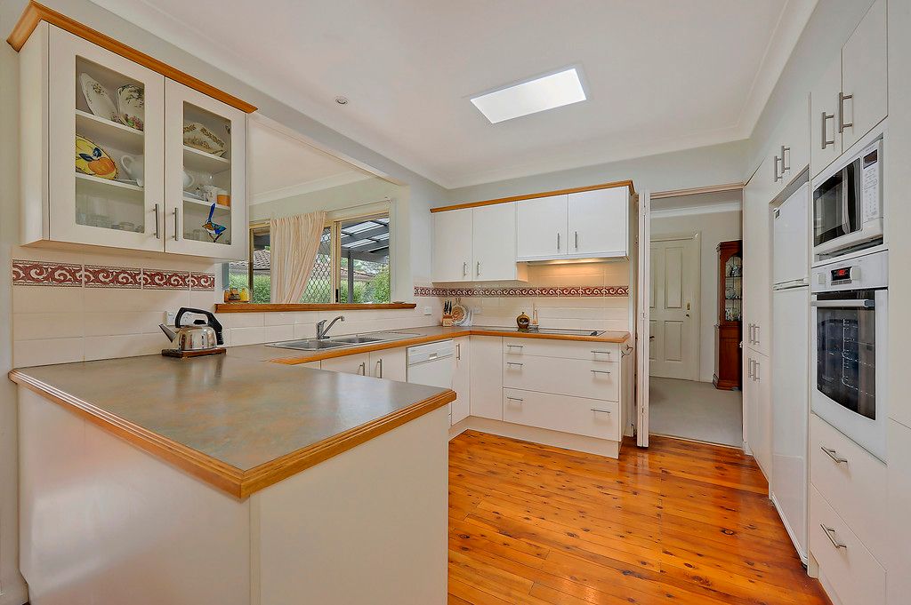 2 Tomah Place, WESTLEIGH, NSW 2120