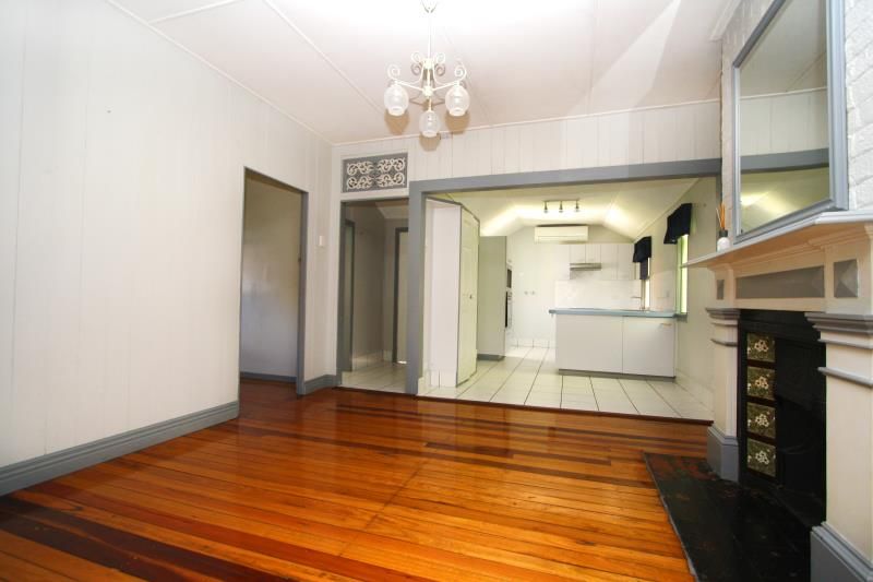 60 Hamilton Road, WAVELL HEIGHTS, QLD 4012