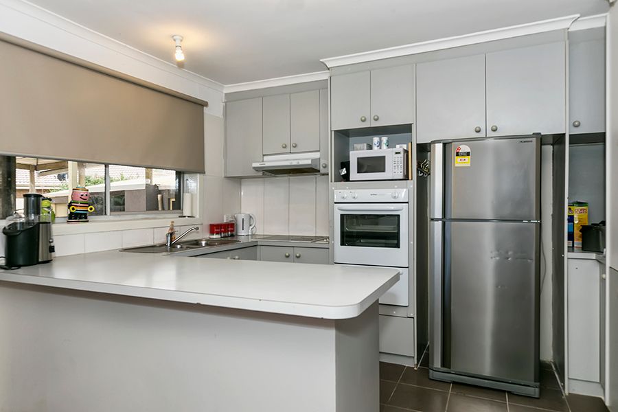 5 Churchill Way, MELTON WEST, VIC 3337