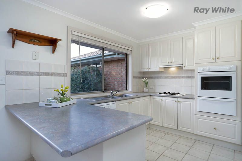 4 Contursi Drive, SYDENHAM, VIC 3037