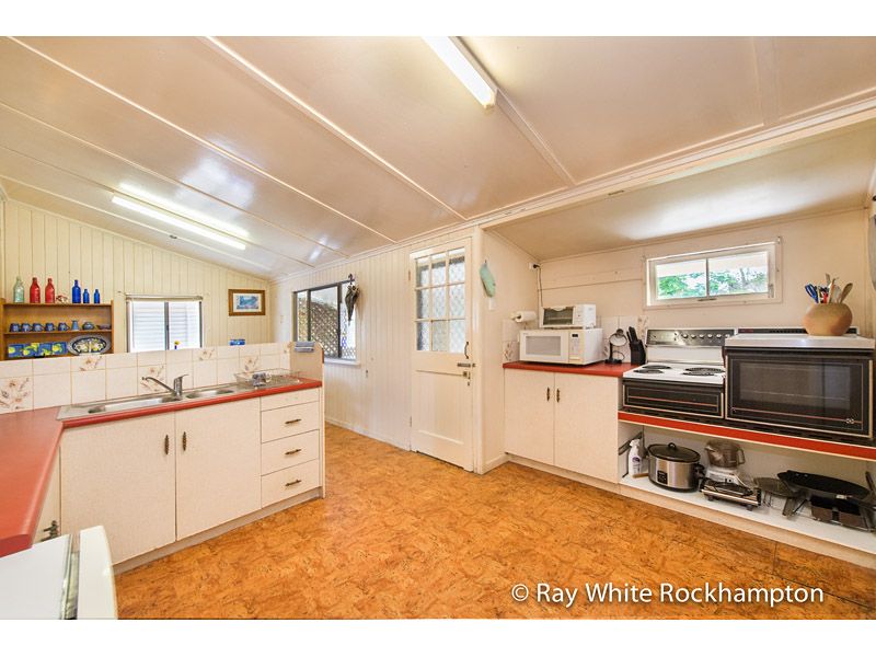 137 Earl Street, BERSERKER, QLD 4701