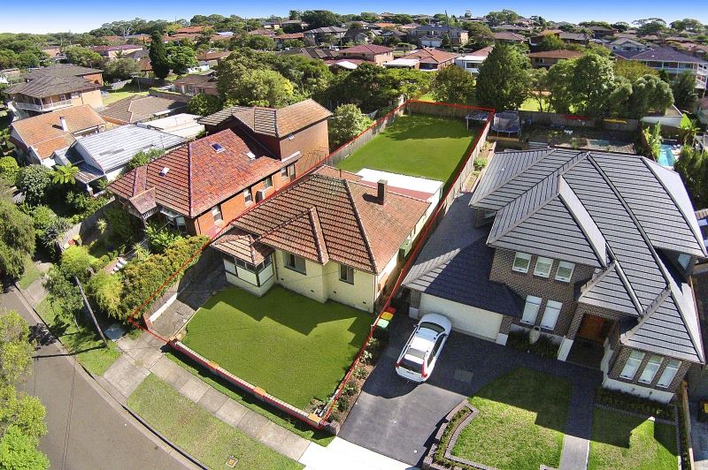9 Eltham Street, GLADESVILLE NSW 2111