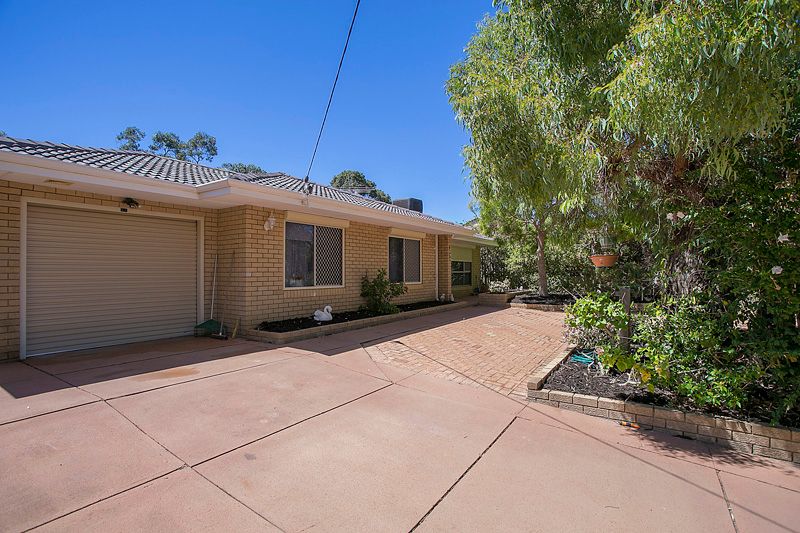 11 Bugendore Street, MAIDA VALE WA 6057
