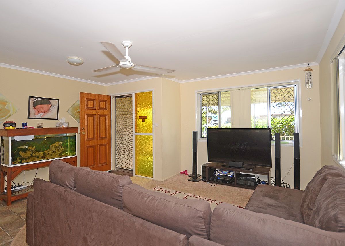 8 Turrum Street, SCARNESS, QLD 4655