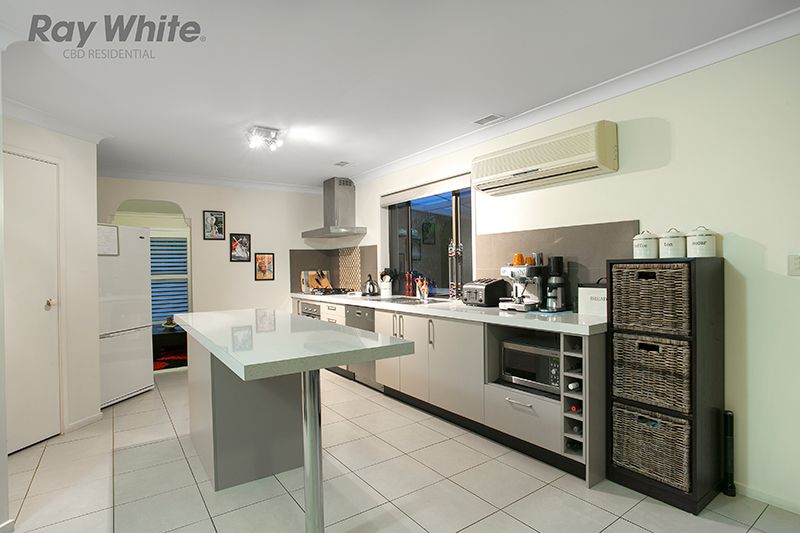 5 Yew Street, MIDDLE PARK, QLD 4074