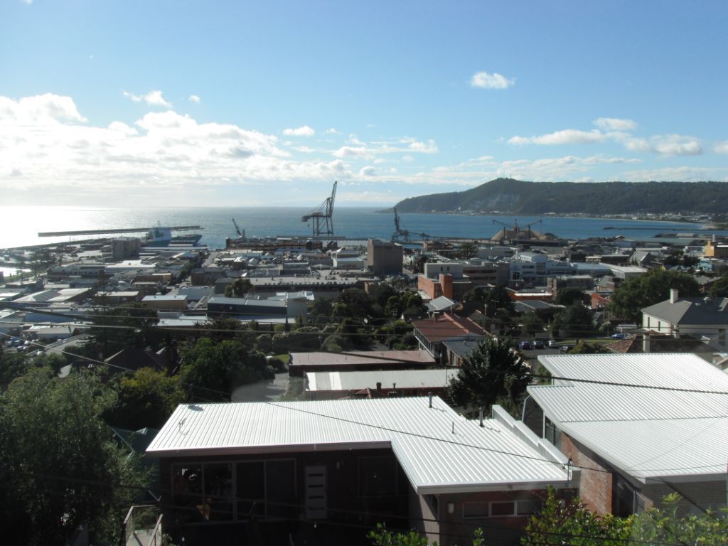 8 Amelia Street, BURNIE TAS 7320
