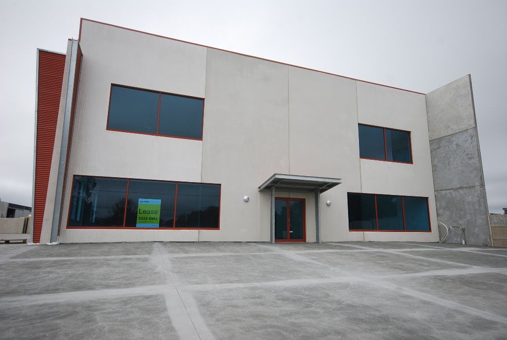 6 Raydon Court, DELACOMBE, VIC 3356