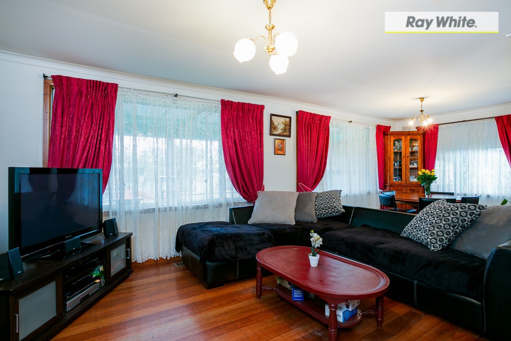 8 Higgins Street, SAFETY BEACH, VIC 3936