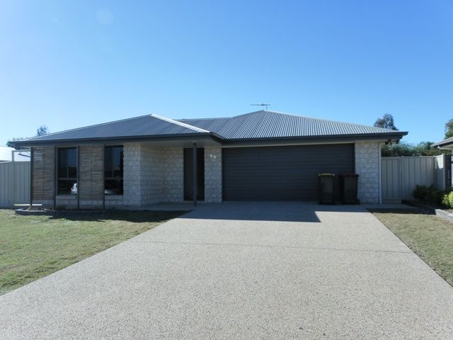 29 Blue Gum Drive, EMERALD, QLD 4720