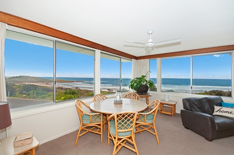 3 Pacific Parade, YAMBA, NSW 2464