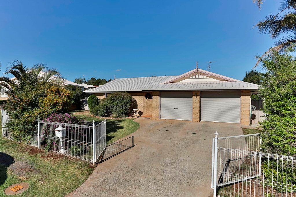 4 Nimrod Court, WILSONTON, QLD 4350
