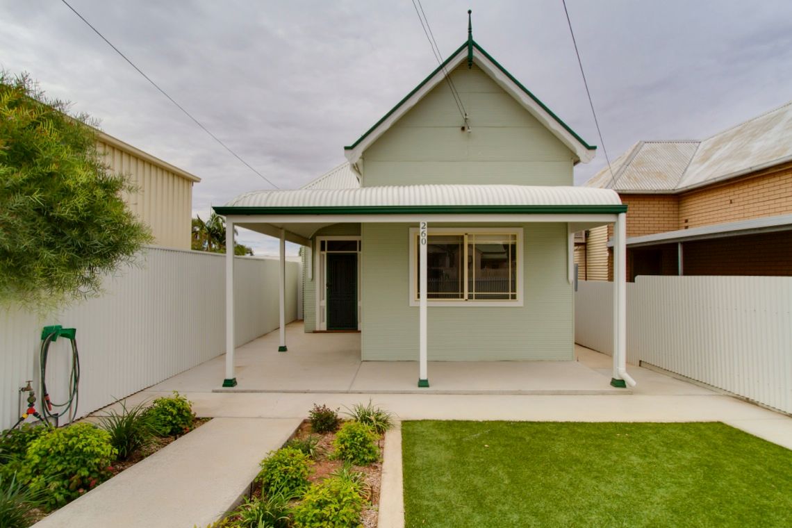 260 Sulphide Street, BROKEN HILL NSW 2880