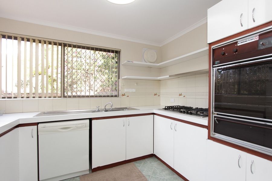 1/21 Scenic Crescent, SOUTH PERTH, WA 6151