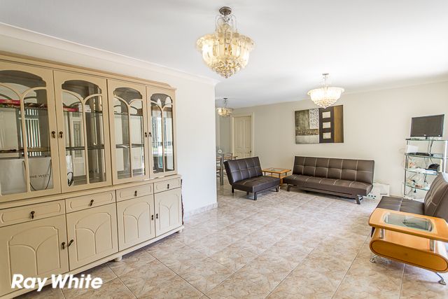 21 Devenish Street, GREENFIELD PARK, NSW 2176