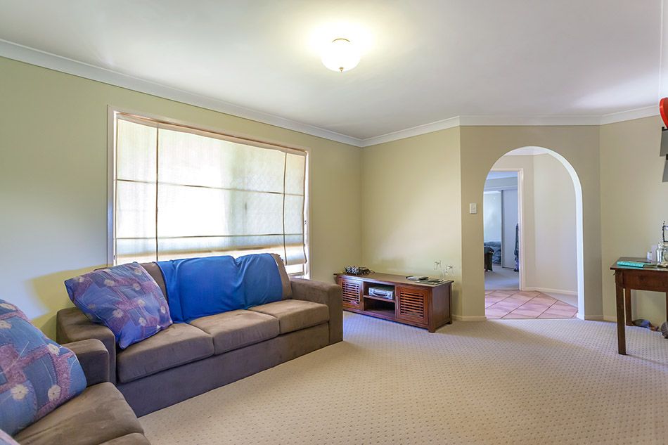 32 Gainsborough Drive, Glenvale, QLD 4350