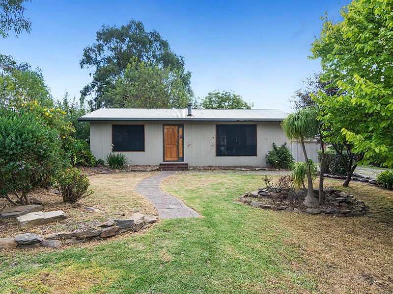 2 Saleyard Road, NAIRNE SA 5252
