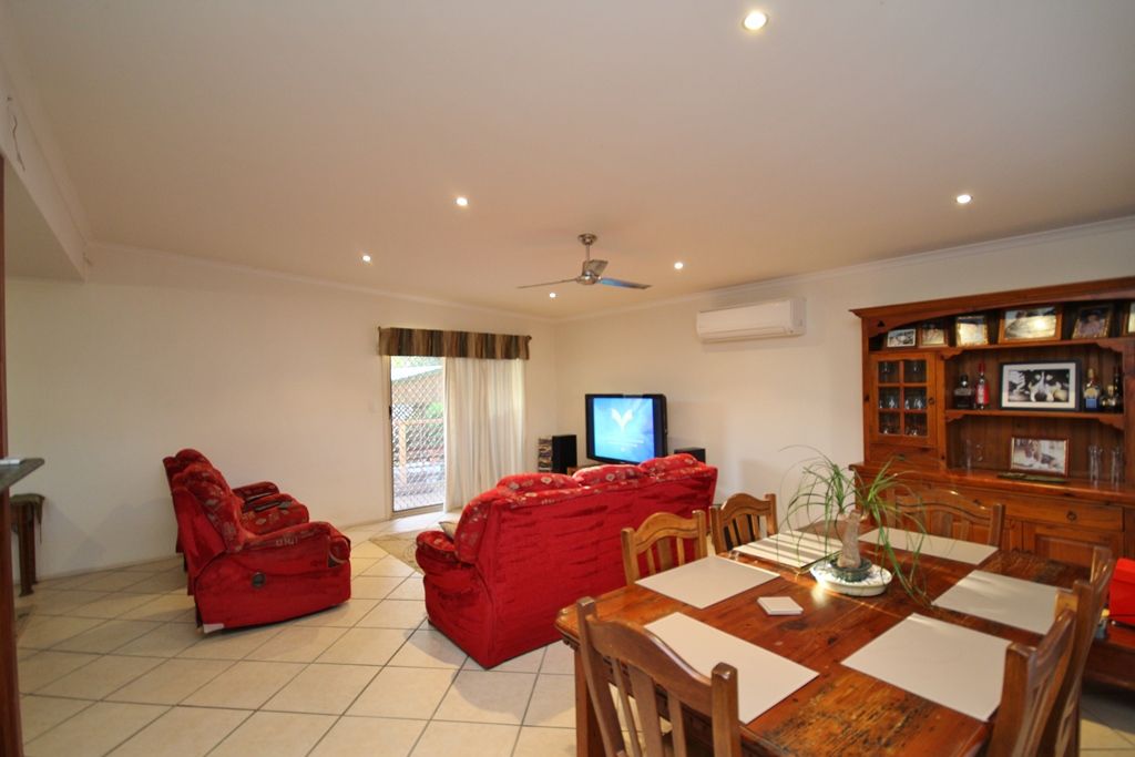 13 Heritage Drive, GLASS HOUSE MOUNTAINS, QLD 4518