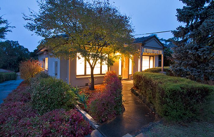207 Nepean Street, GREENSBOROUGH VIC 3088