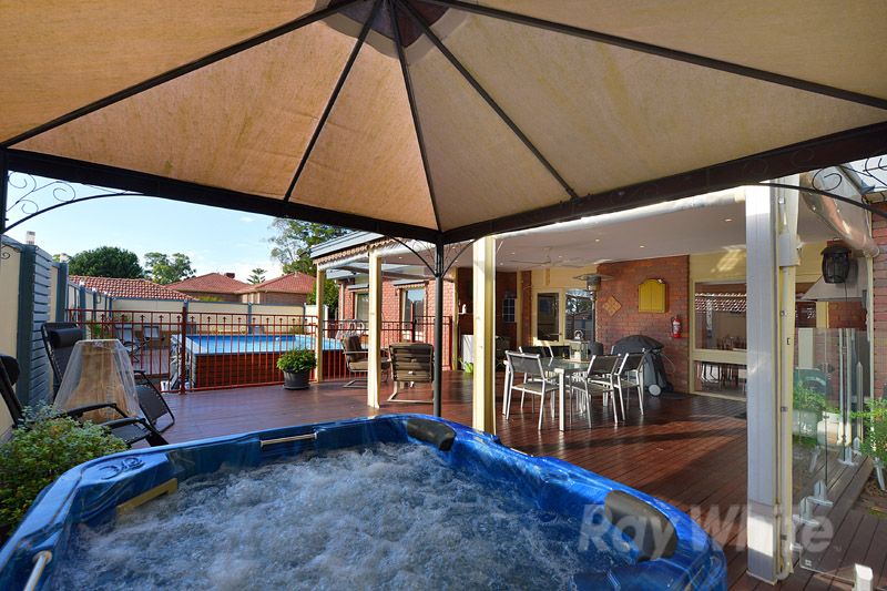 11 Casuarina Avenue, BORONIA, VIC 3155