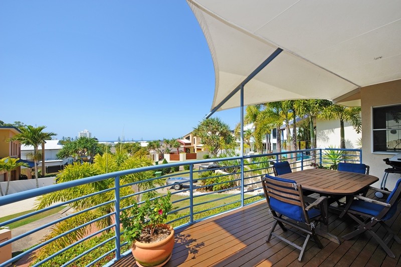 32 Admiralty Drive, ALEXANDRA HEADLAND, QLD 4572