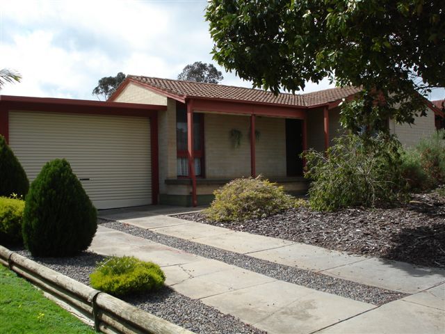 15 Conmurra Court, CRAIGMORE, SA 5114