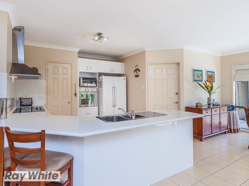 4 Peron Crescent, NORTH LAKES, QLD 4509