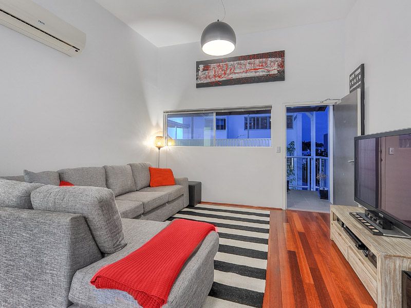1 Ella Street, NEWSTEAD, QLD 4006