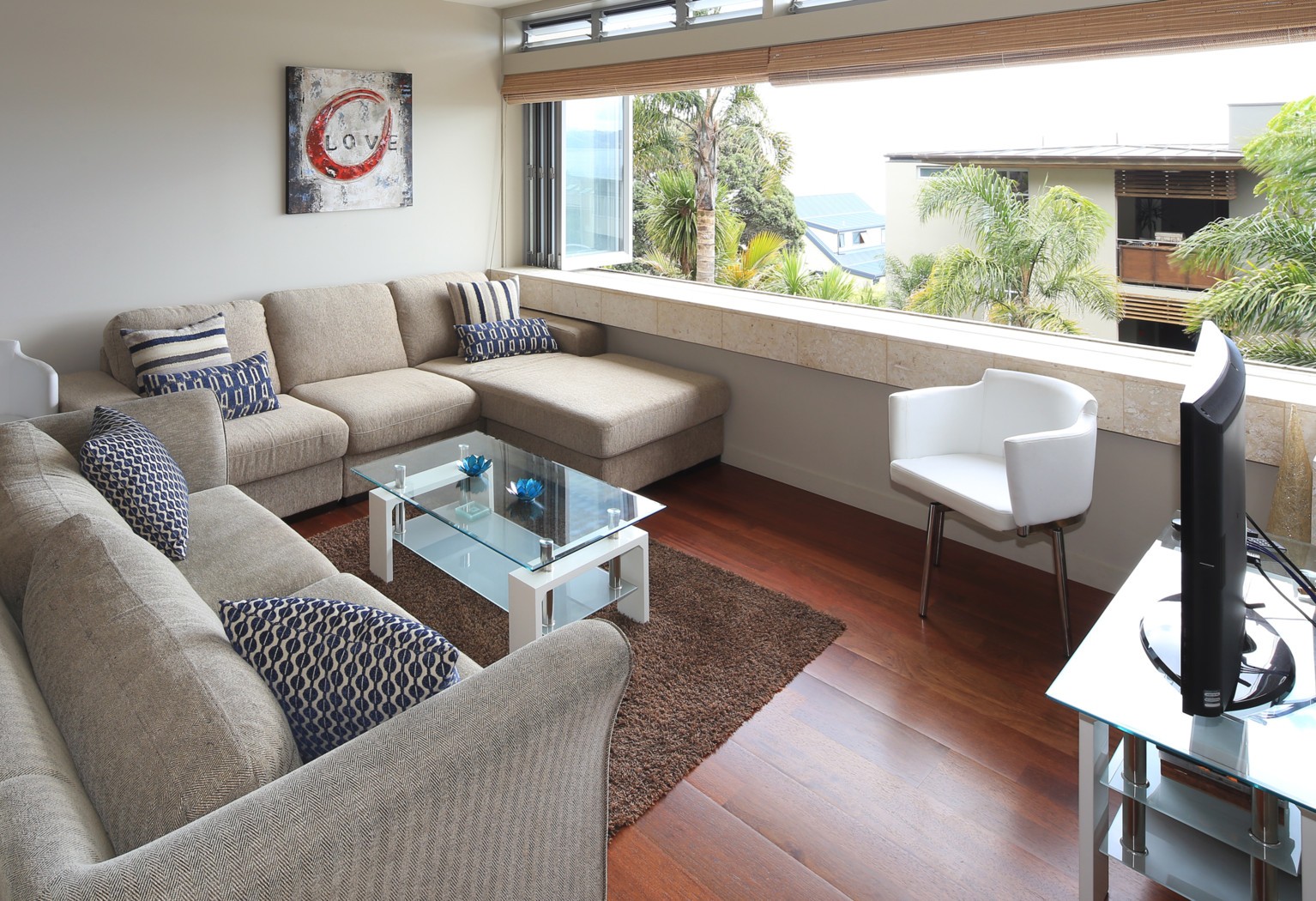19 / 141 The Strand, ONETANGI, Waiheke Island