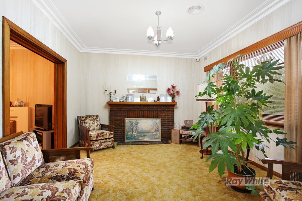 12 Wallace Avenue, MURRUMBEENA, VIC 3163