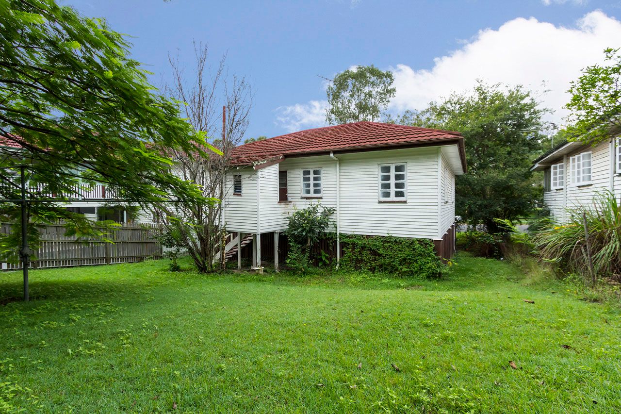 5 Empress Terrace, BARDON, QLD 4065