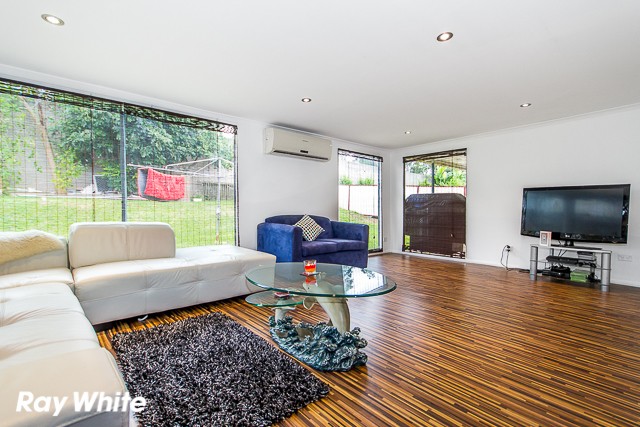 21 Glen Elgin Crescent, EDENSOR PARK, NSW 2176