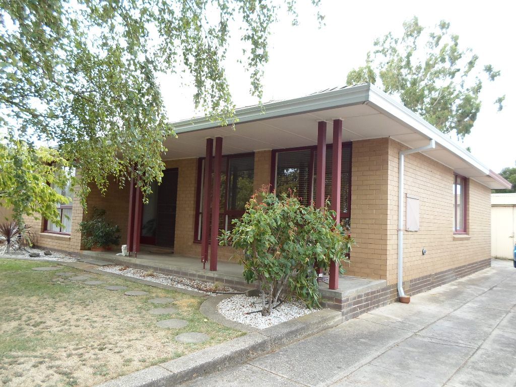 14 Elinand Street, WENDOUREE, VIC 3355