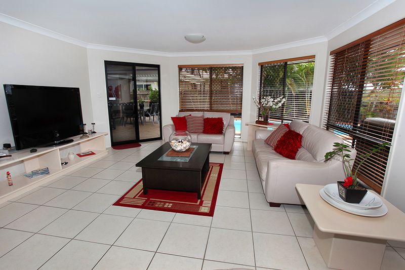 45 Sailfish Drive, MOUNTAIN CREEK, QLD 4557