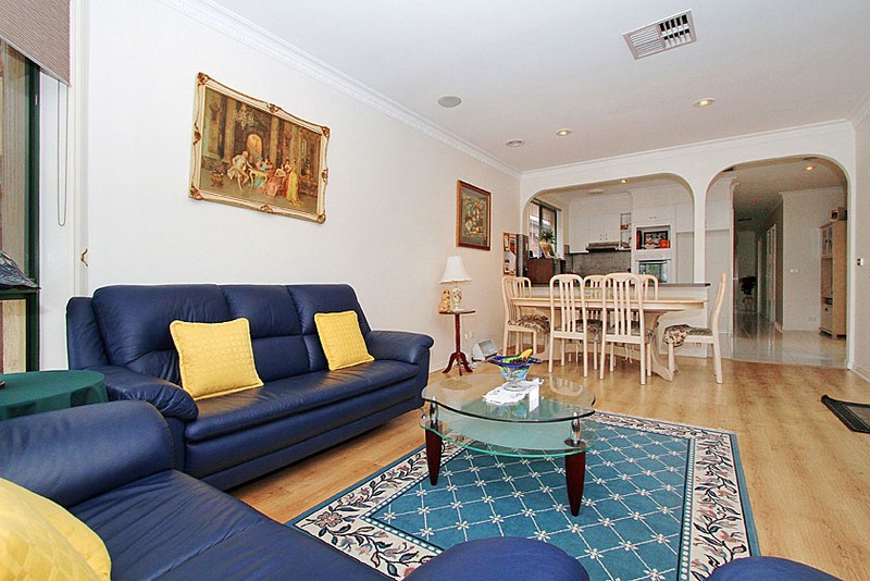 74a Hawkes Drive, MILL PARK, VIC 3082