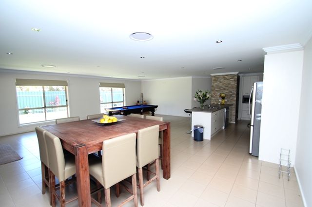4 Tamblyn Street, CLARE, SA 5453